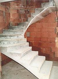 halbgewendelte Treppe