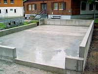 Stahlbetonbau: Bodelplatte mit Sockel Waldschulheim Schmiedeberg